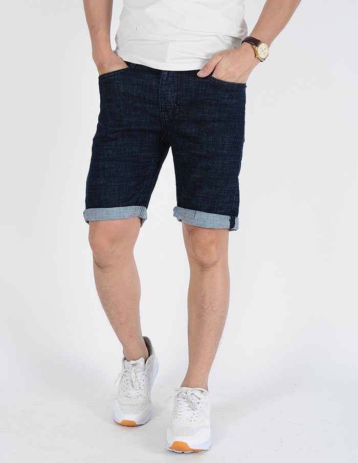 Cách chọn quần short jeans nam đẹp kết hợp cùng áo thun
